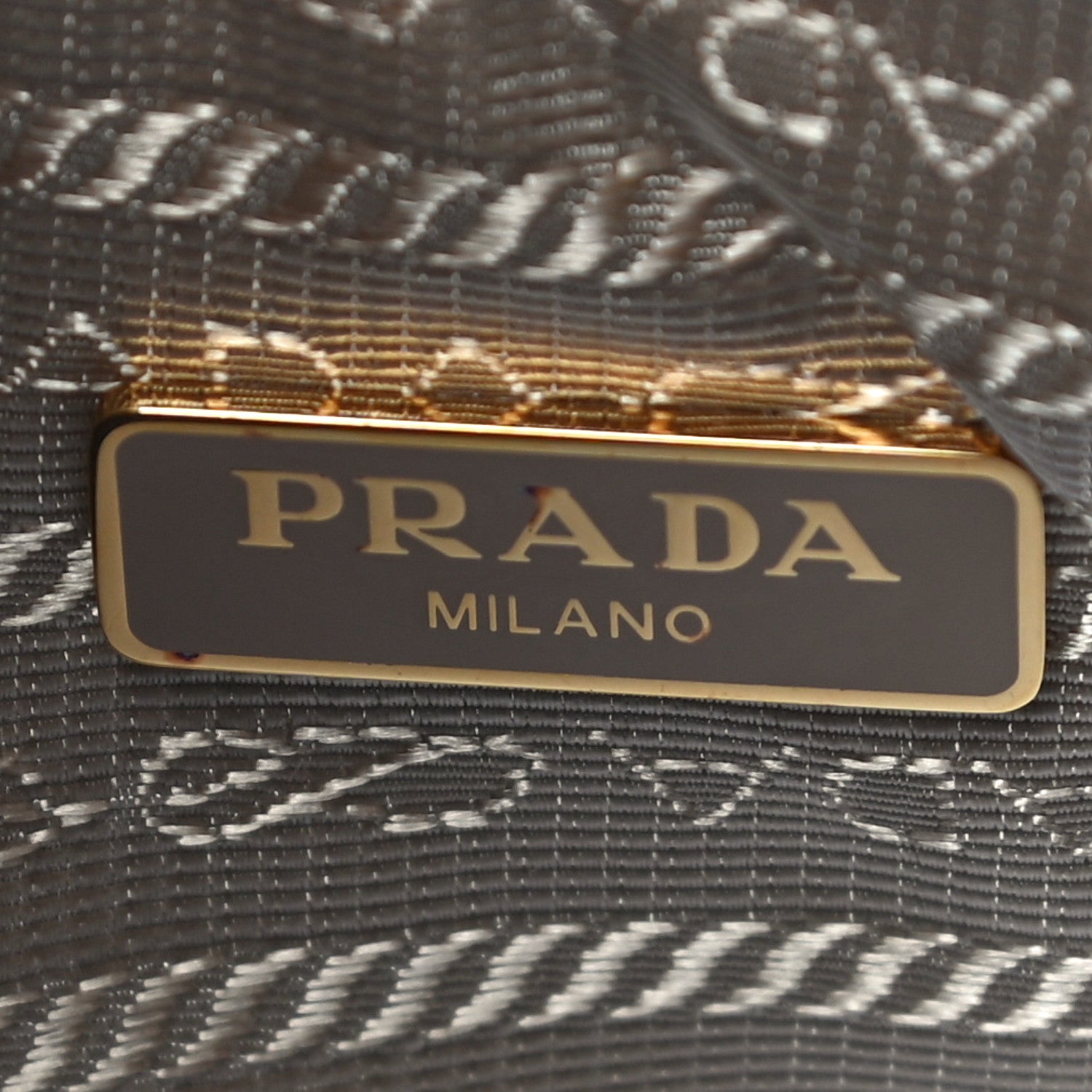 Prada Saffiano Re-Edition 2005 Shoulder Bag Cammeo Beige 7 of 11