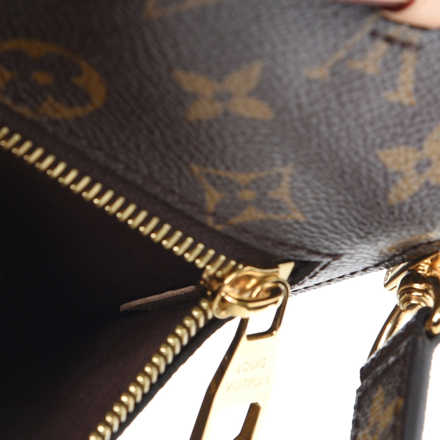 Louis Vuitton Monogram Pochette Metis 7 of 7