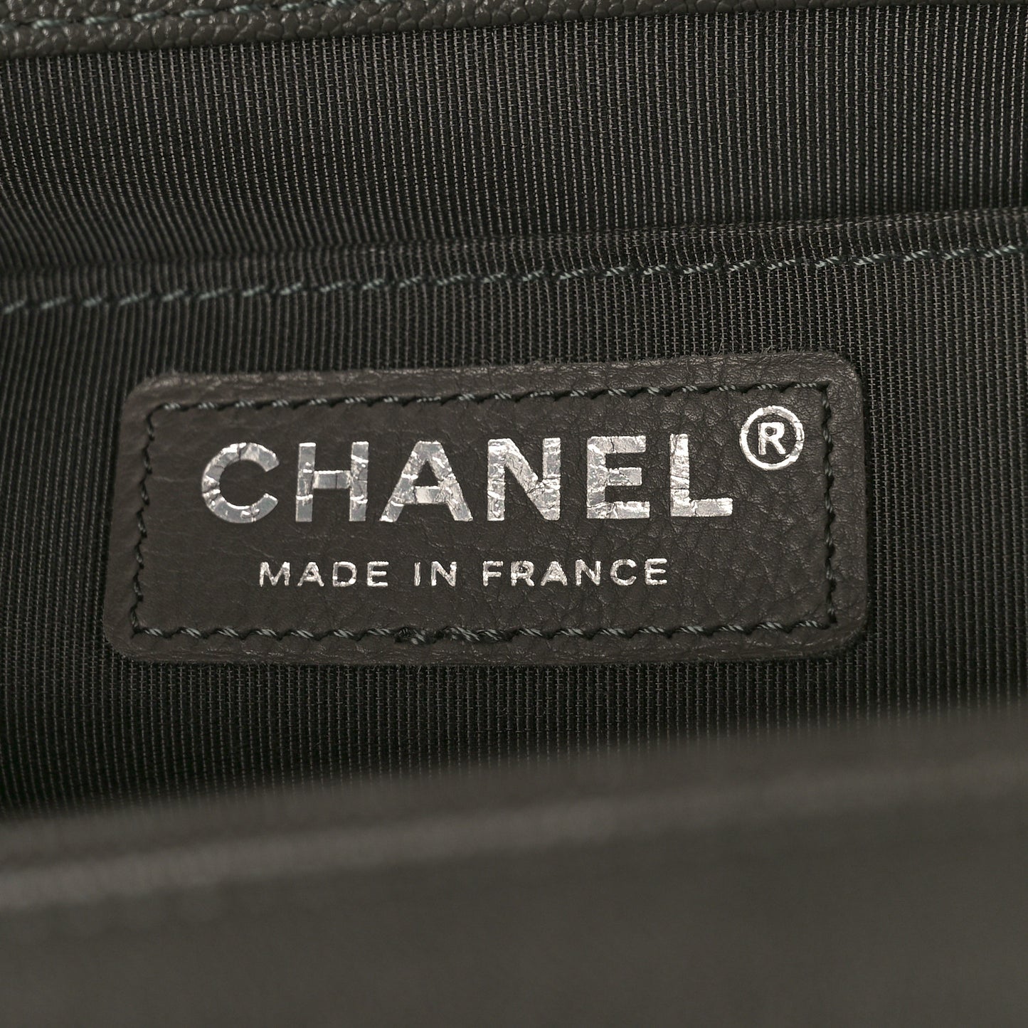 Caviar Quilted Medium Boy Flap Grey