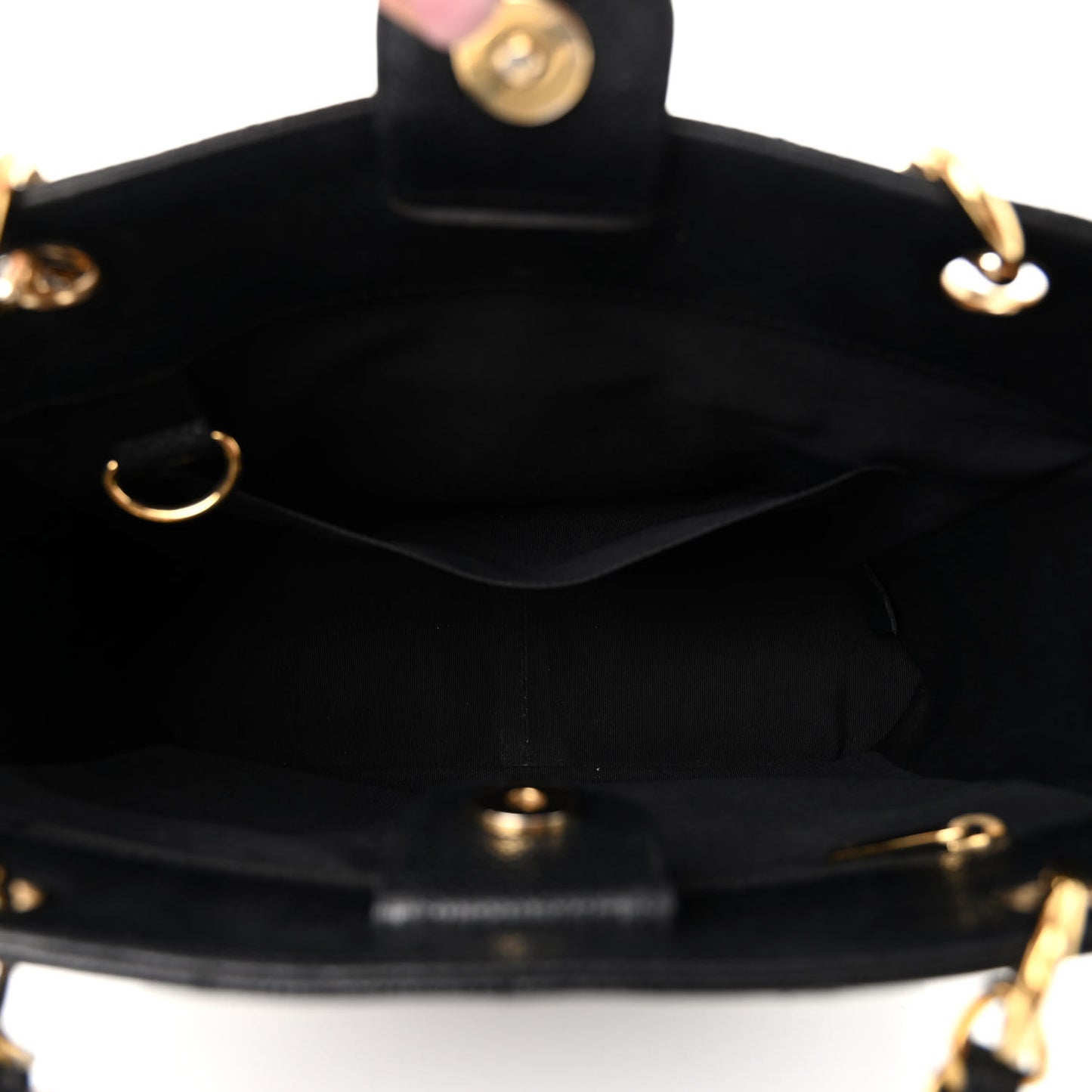 Caviar Quilted Petit Shopping Tote PST Black