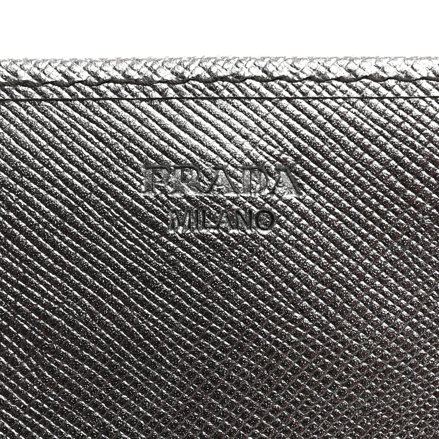 Saffiano Metal Oro Chain Wallet Cromo