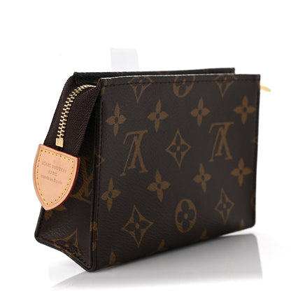 Louis Vuitton Monogram Toiletry Pouch 15 6 of 8
