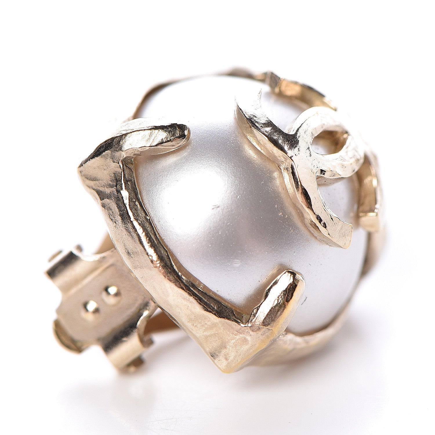 Chanel Pearl CC Large Clip On Earrings Light Gold 5 of 6