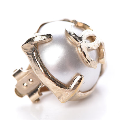 Chanel Pearl CC Large Clip On Earrings Light Gold 5 of 6