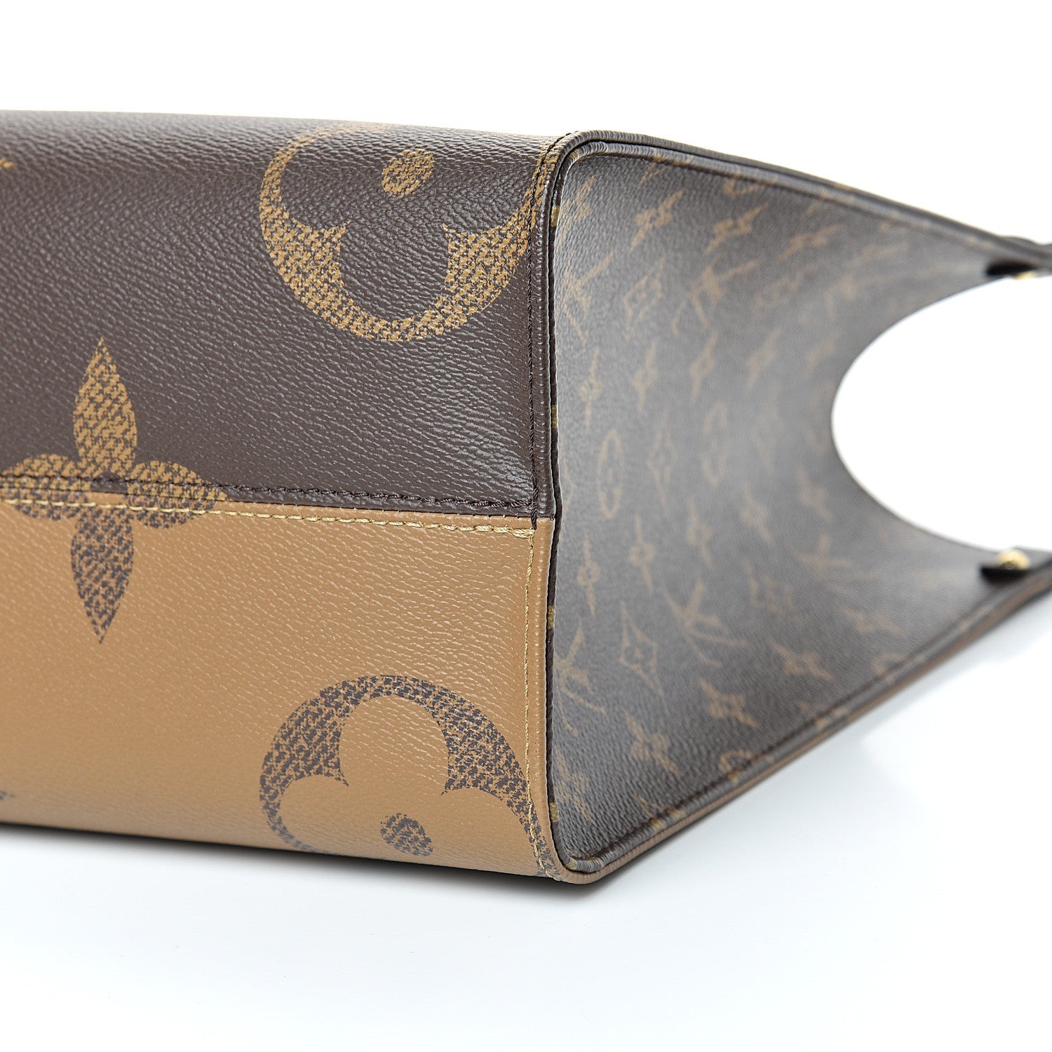 Louis Vuitton Reverse Monogram Giant Onthego MM 9 of 9