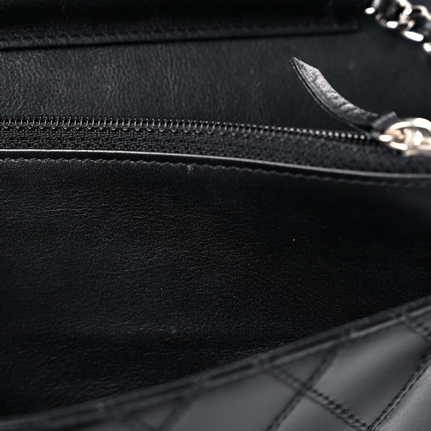 Lambskin Diamond Stitched Wallet On Chain WOC Black