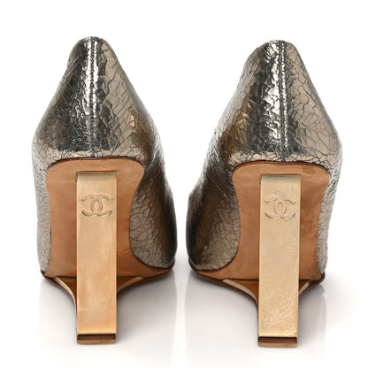 Chanel Metallic Crackled Goatskin Patent Cap Toe Pearl Pumps 38 Gold Black 7 of 10