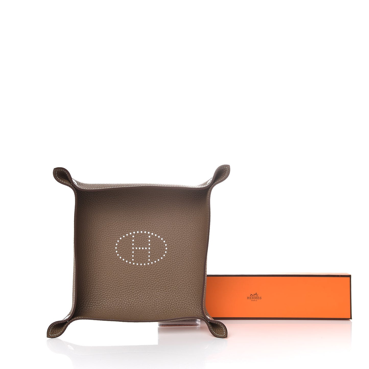 Taurillon Clemence Mises et Relances Change Tray Etoupe