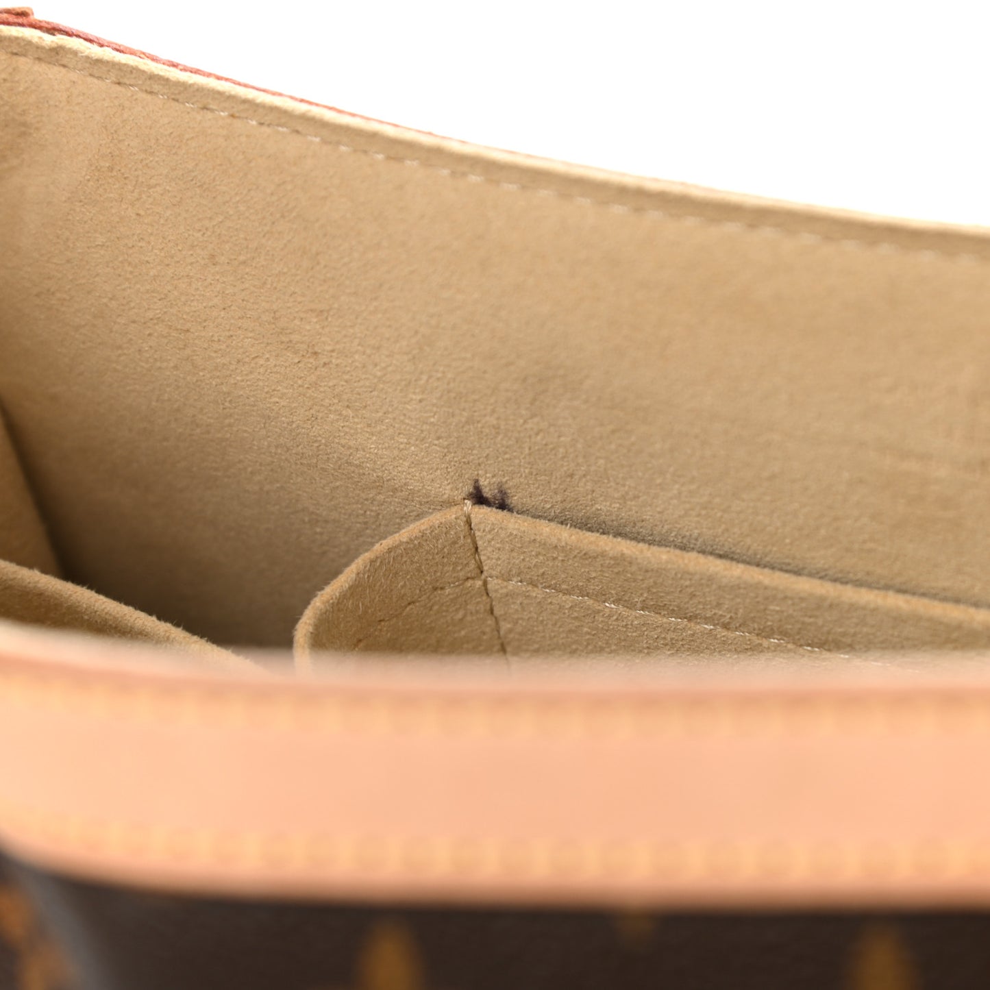 Monogram Beverly MM