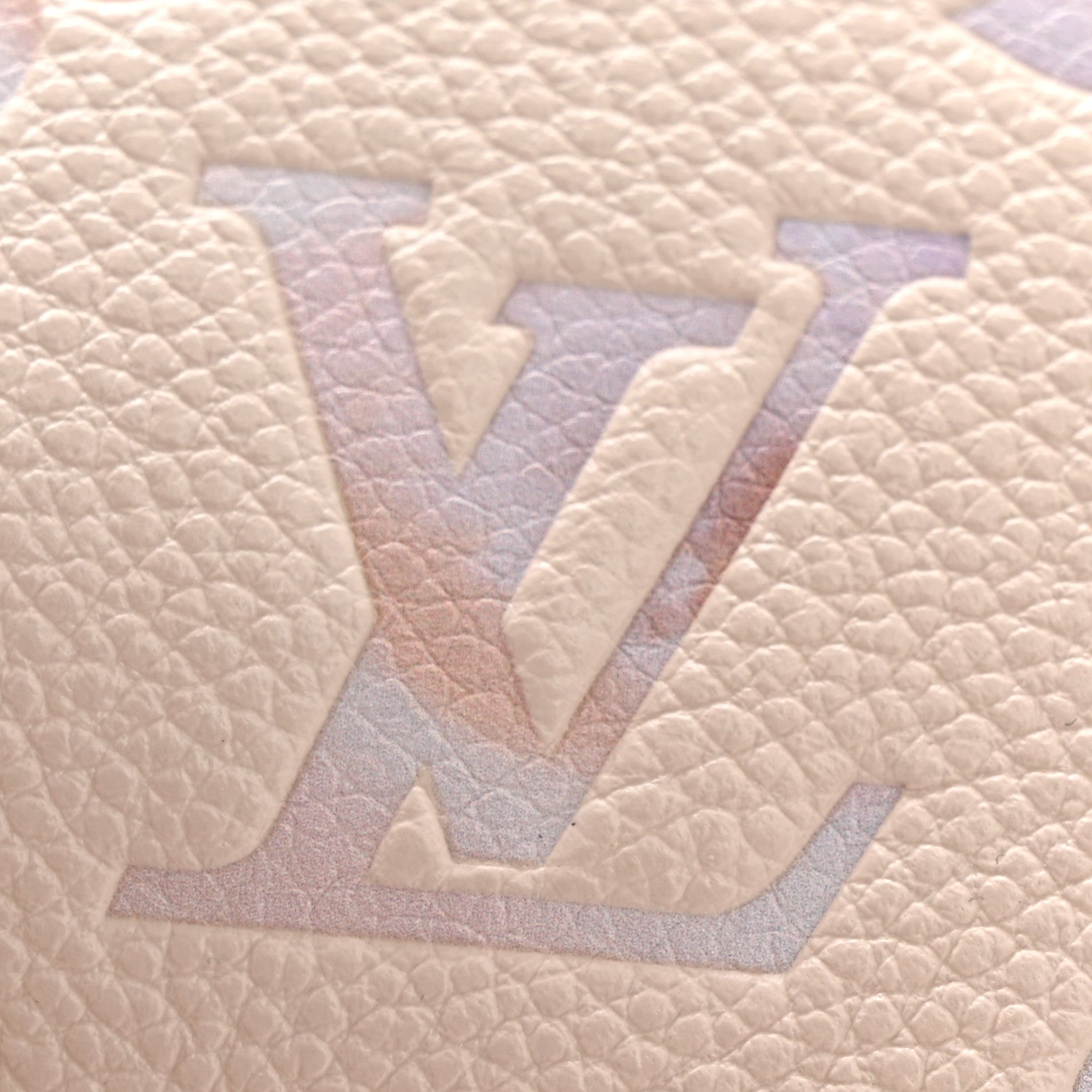 Louis Vuitton Empreinte Monogram Passport Cover Dream Beige 7 of 7