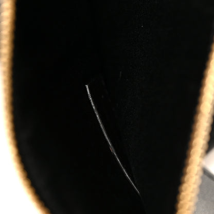 Saint Laurent Smooth Calfskin Y Small Bucket Bag Black 9 of 14