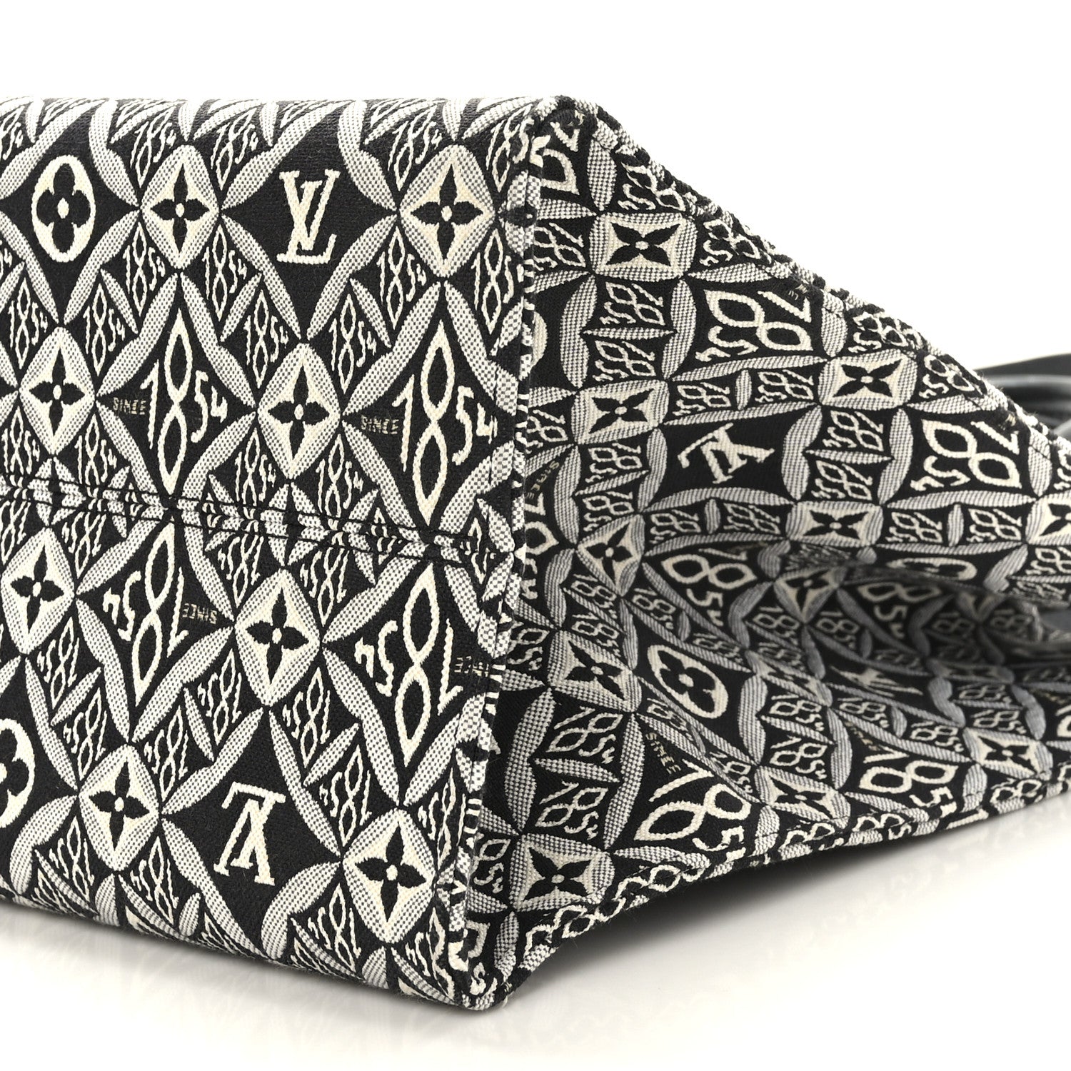 Louis Vuitton Jacquard Since 1854 Onthego GM Grey 8 of 8