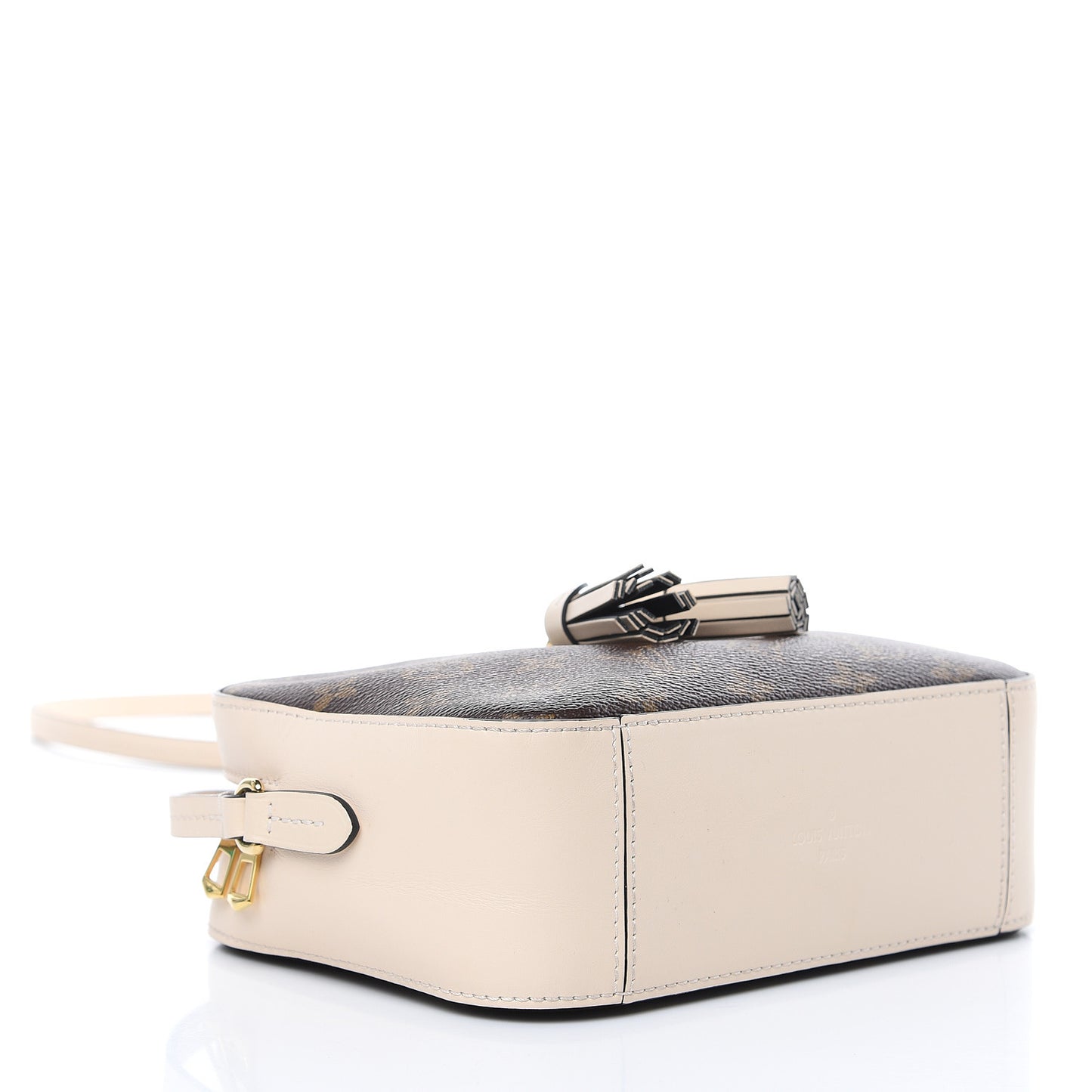 Monogram Saintonge Creme