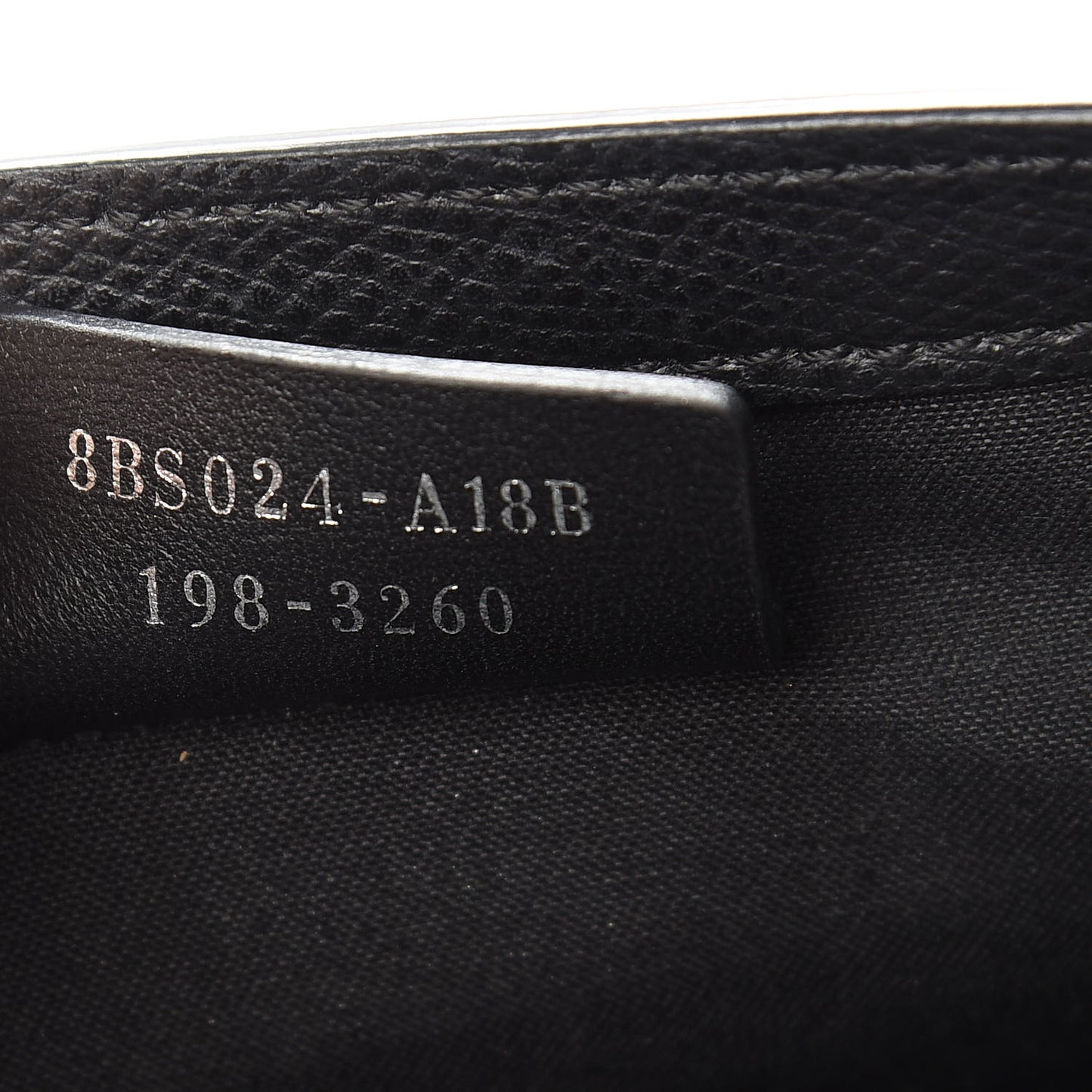 Vitello Cruise F is Fendi Wallet on Chain Black