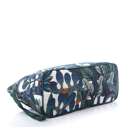 Hermes Silk Jardin D'Osier Bolide Case TGM Emerald Green 4 of 9
