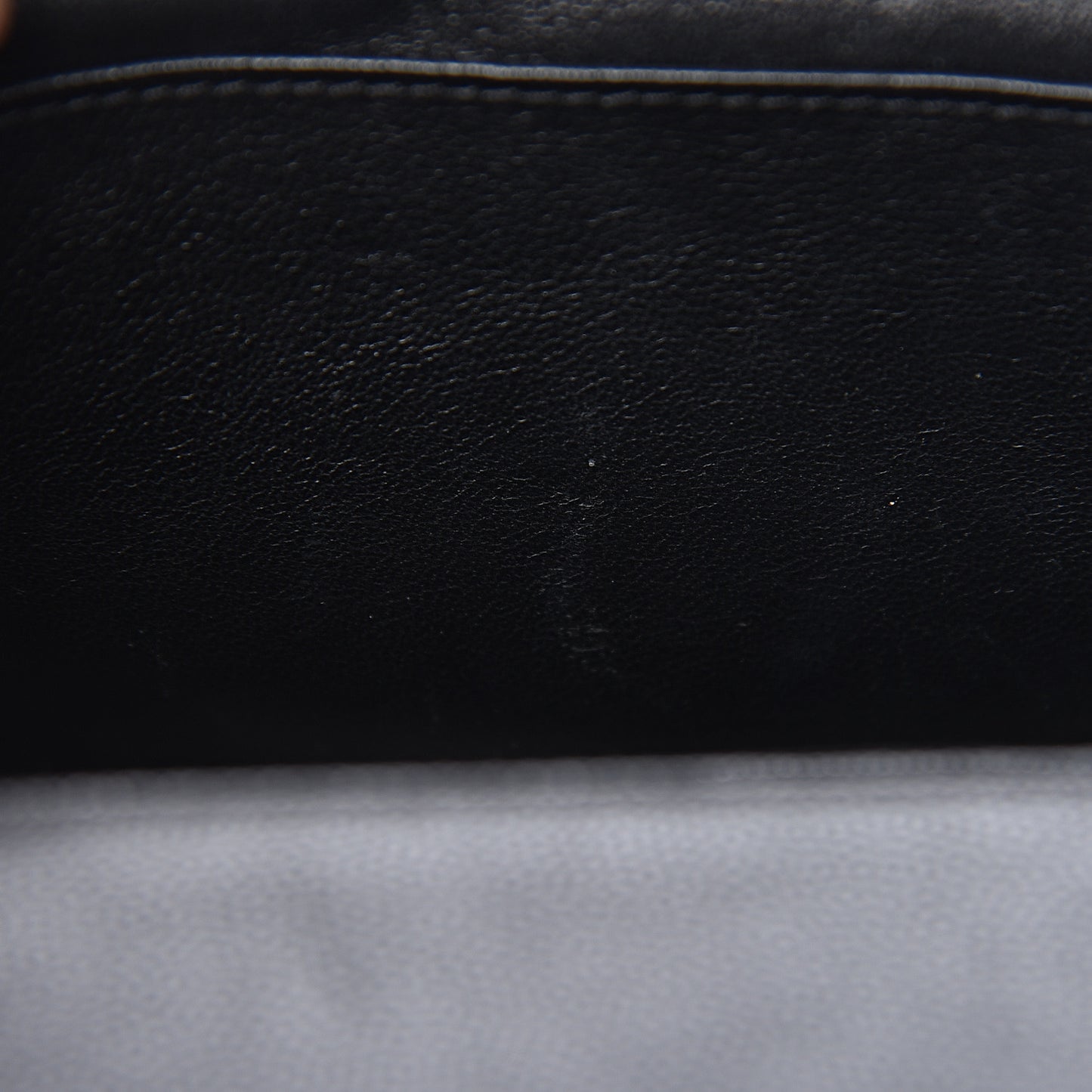 Caviar Quilted Medium Business Affinity Flap Black