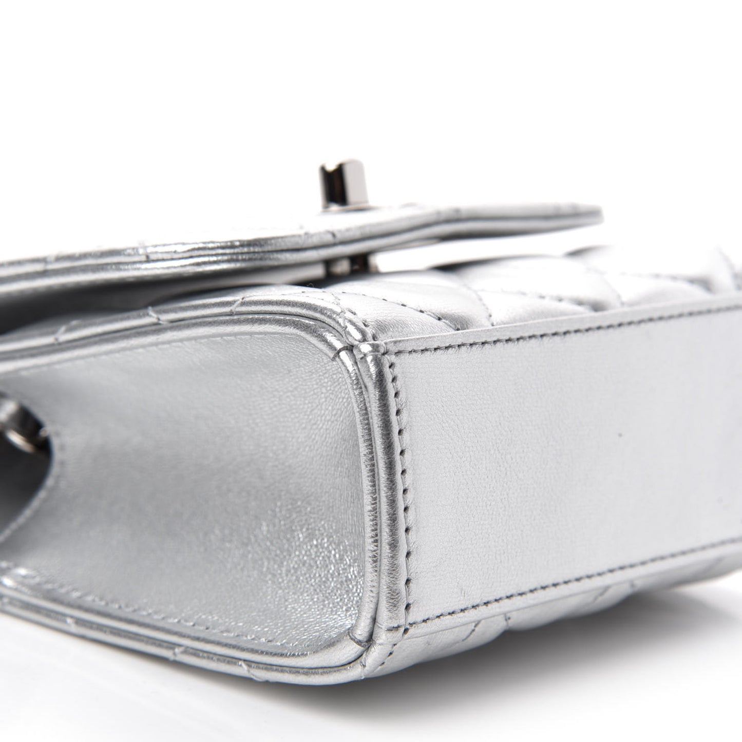 Metallic Lambskin Quilted Mini Trendy CC Clutch With Chain Silver