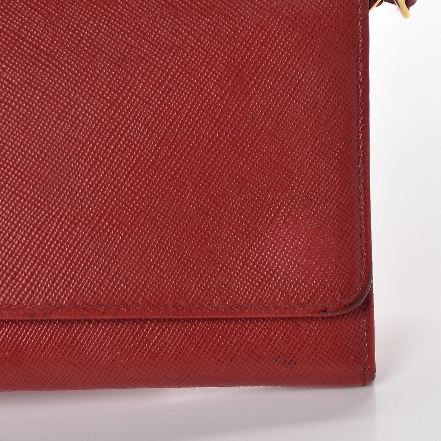 Saffiano Metal Oro Chain Wallet Fuoco