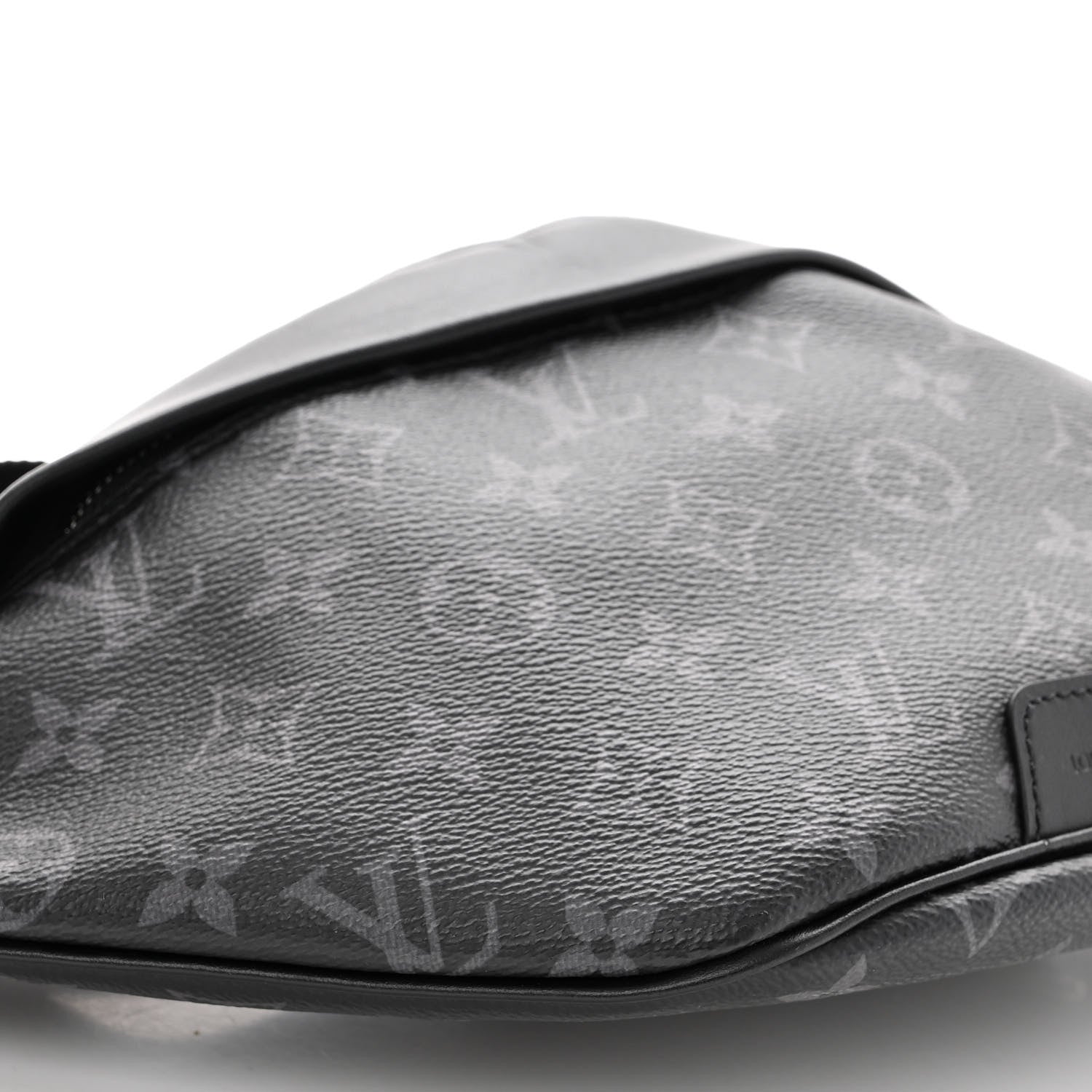 Louis Vuitton Monogram Eclipse Discovery Bumbag PM 8 of 9