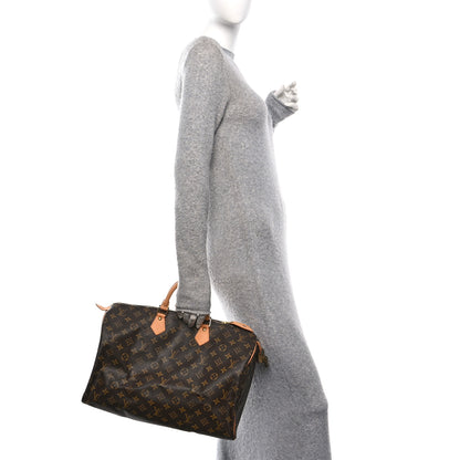 Louis Vuitton Monogram Speedy 40 2 of 10