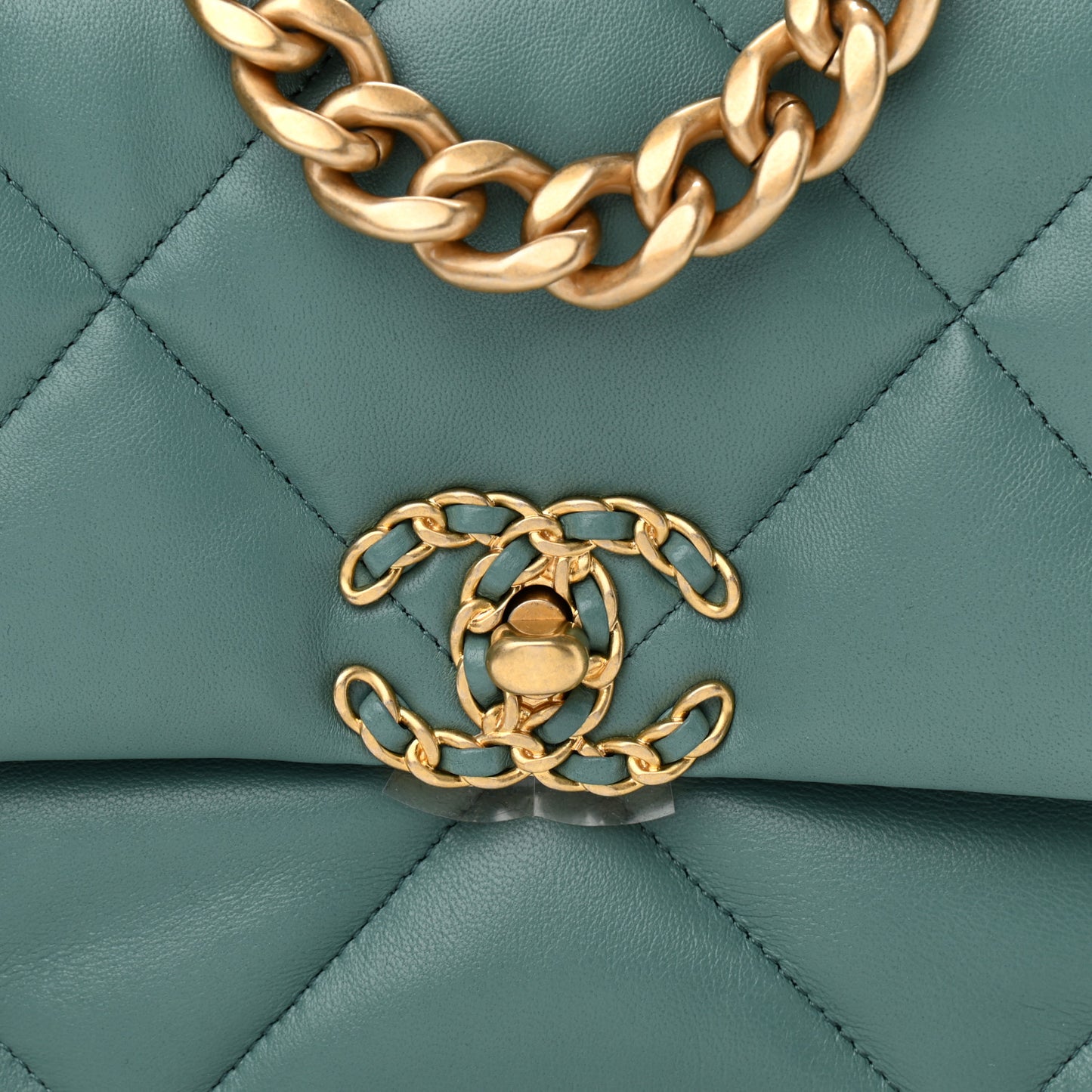 Lambskin Quilted Medium Chanel 19 Flap Green