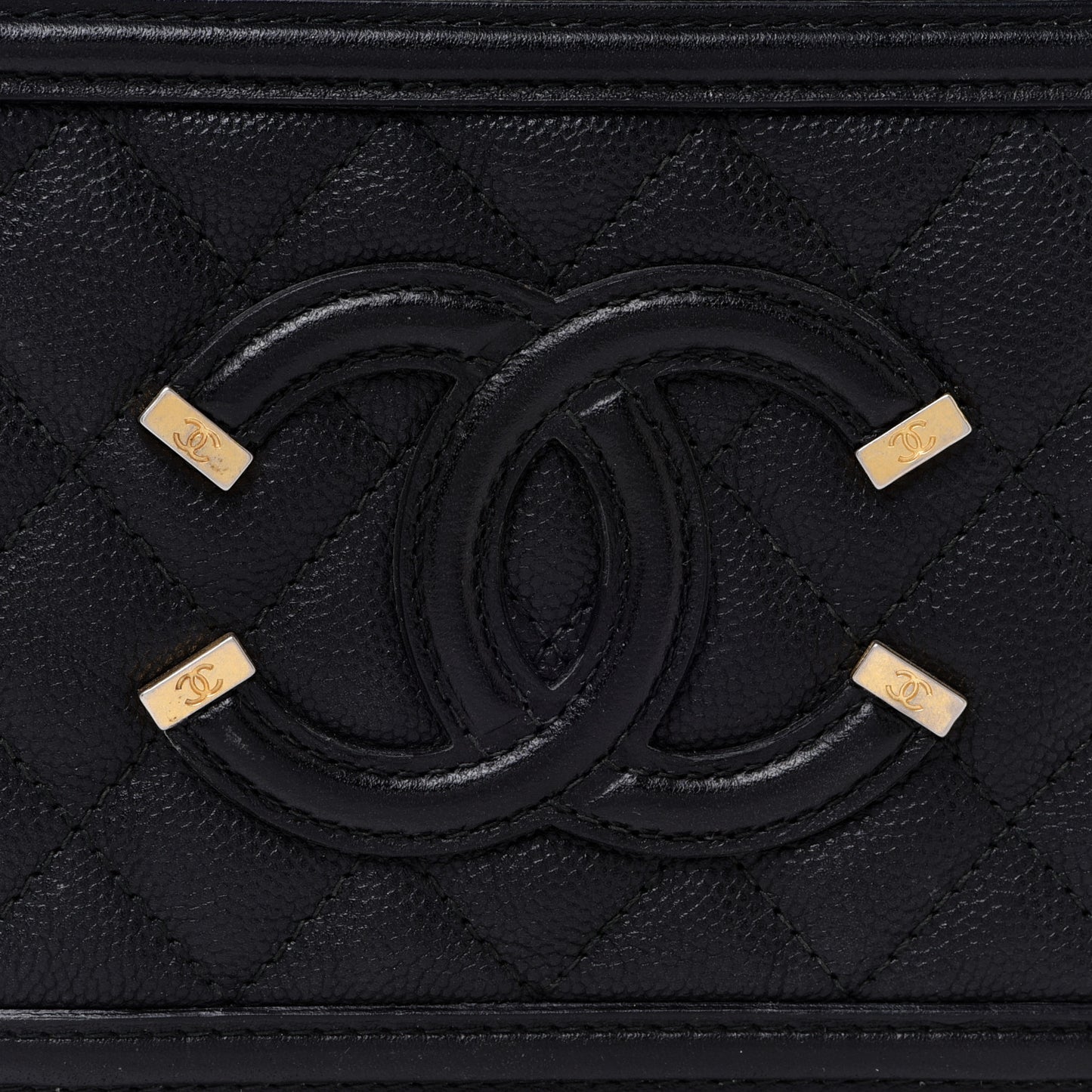 Caviar Quilted CC Filigree Vanity Clutch With Chain Black