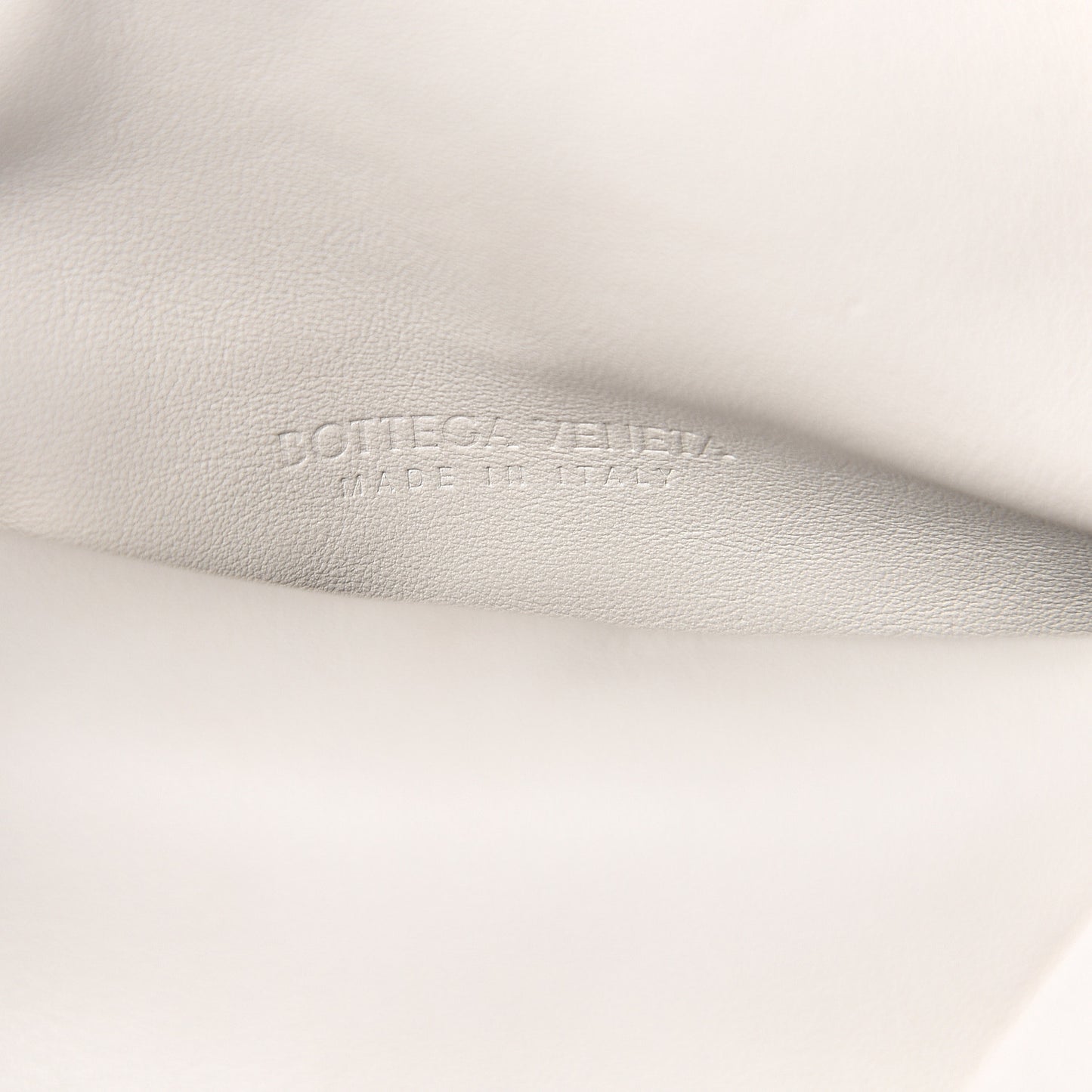 Lambskin BV Trine Clutch Bianco