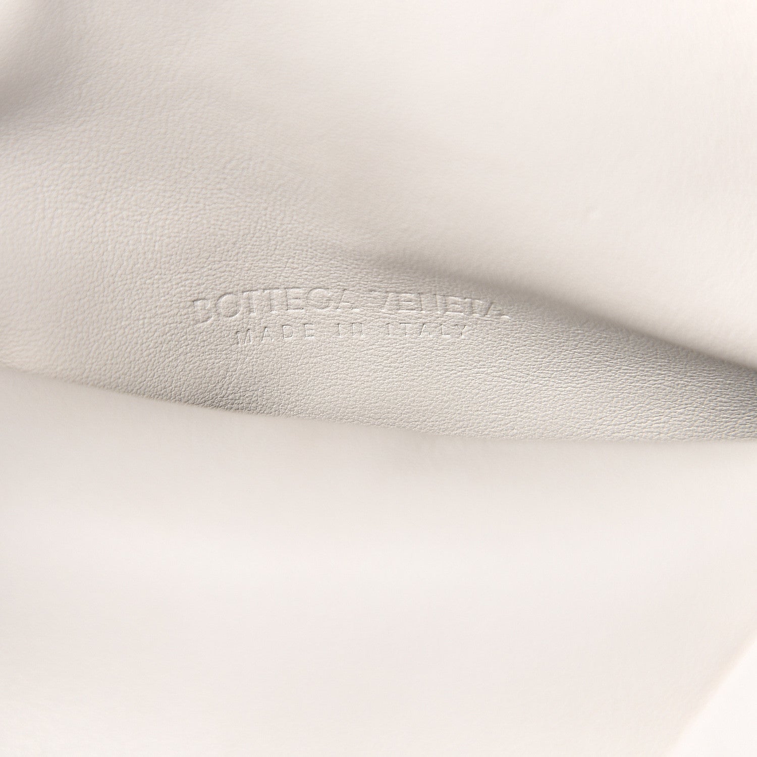 Bottega Veneta Lambskin BV Trine Clutch Bianco 5 of 8