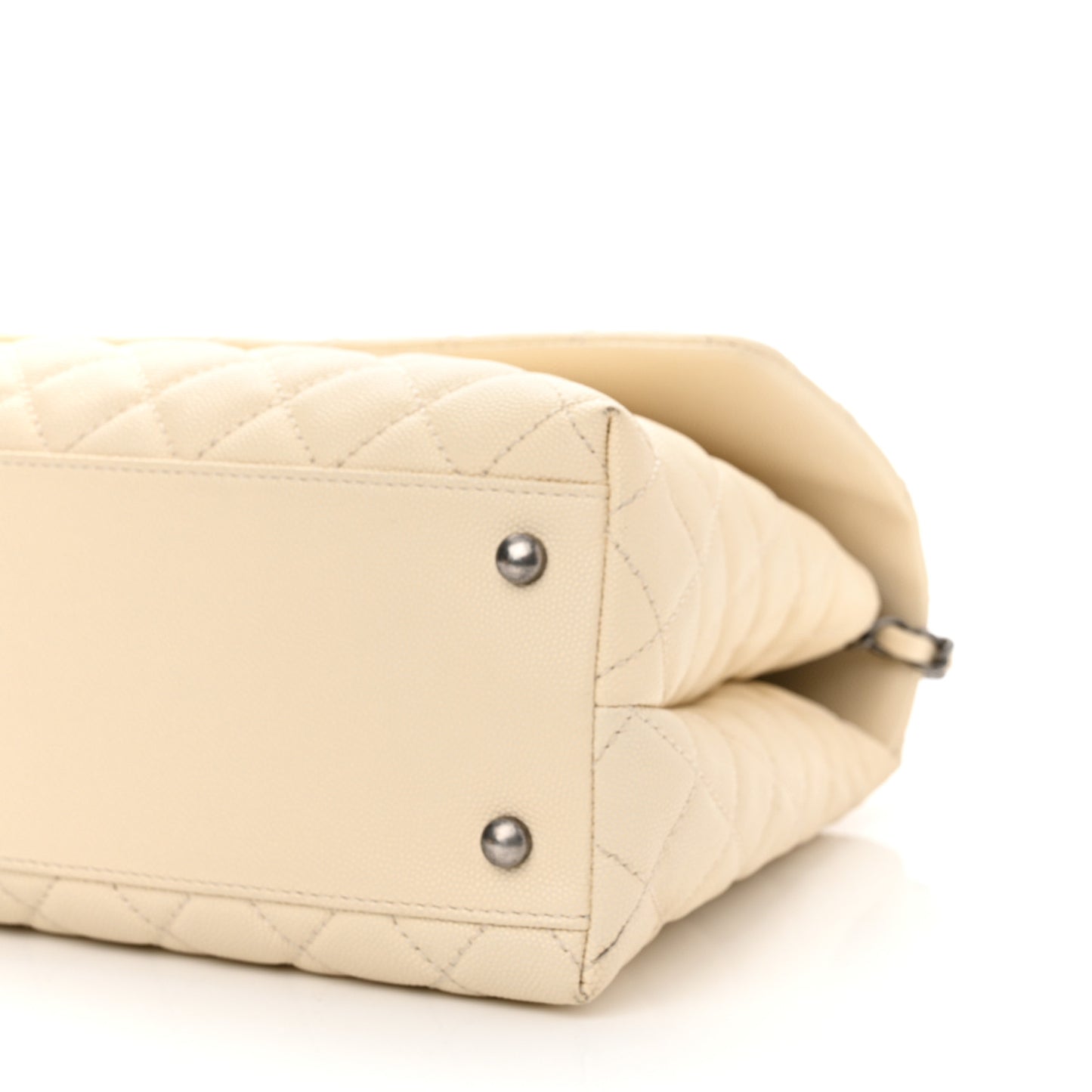 Caviar Lizard Quilted Medium Coco Handle Flap Ivory