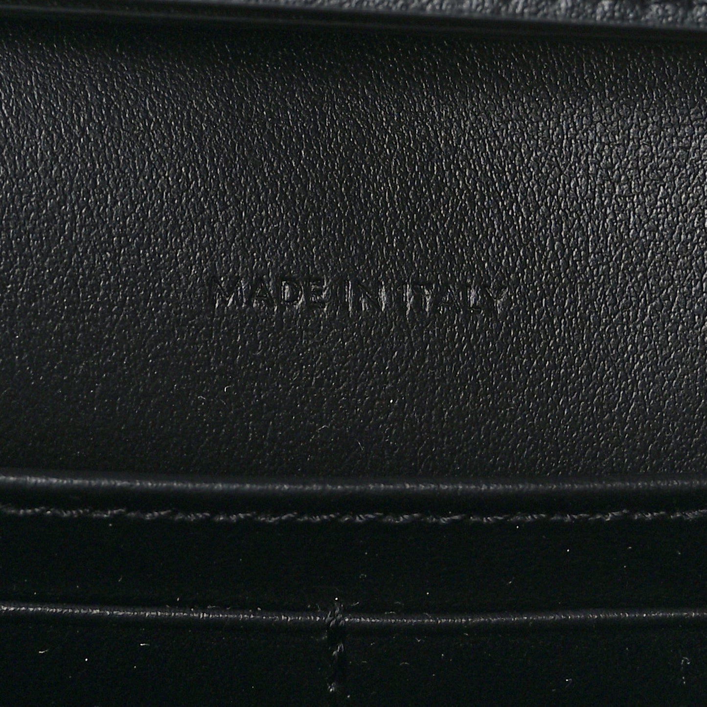 Shiny Calfskin Cuir Triomphe Wallet on Chain Black