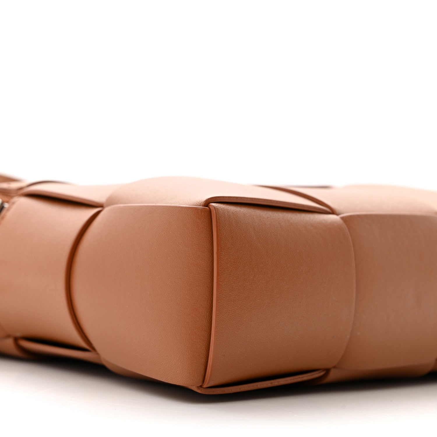 Bottega Veneta Lambskin Maxi Intrecciato Cassette Camera Bag Caramel 8 of 12