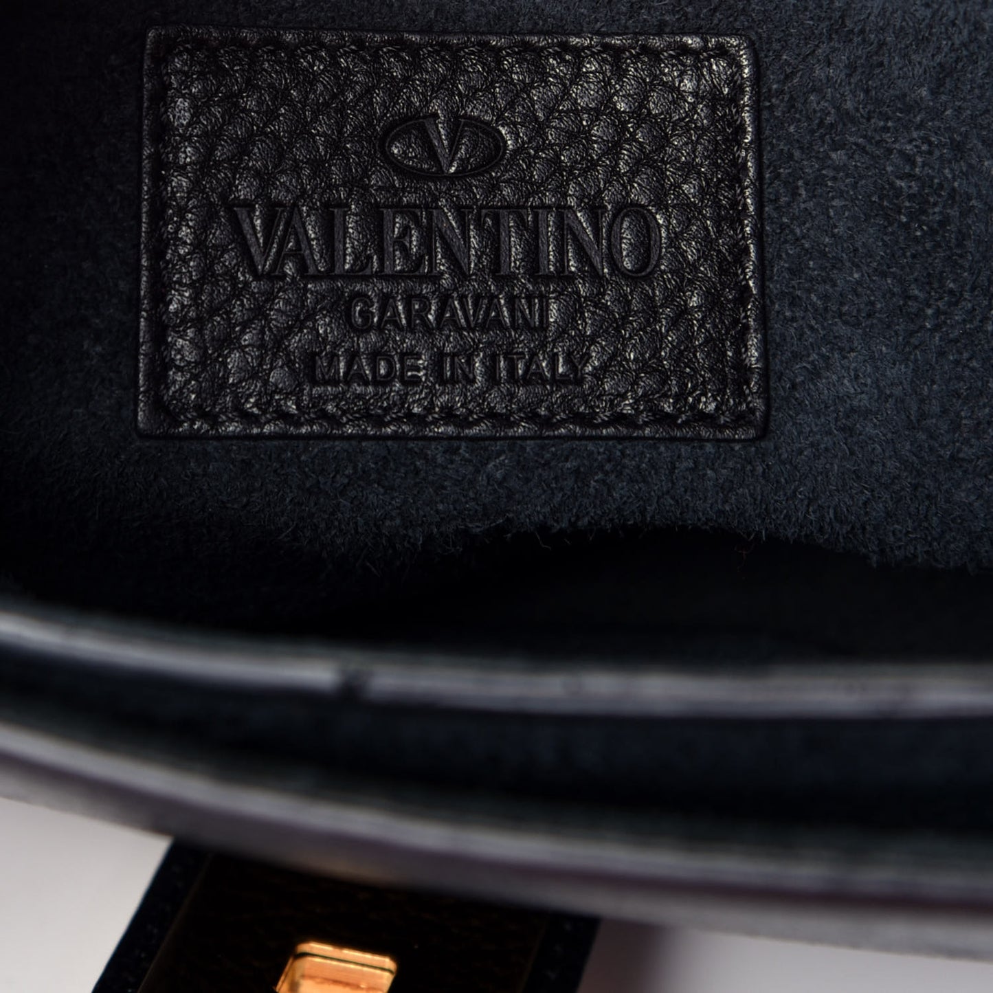Grained Calfskin B-Rockstud Flap Black