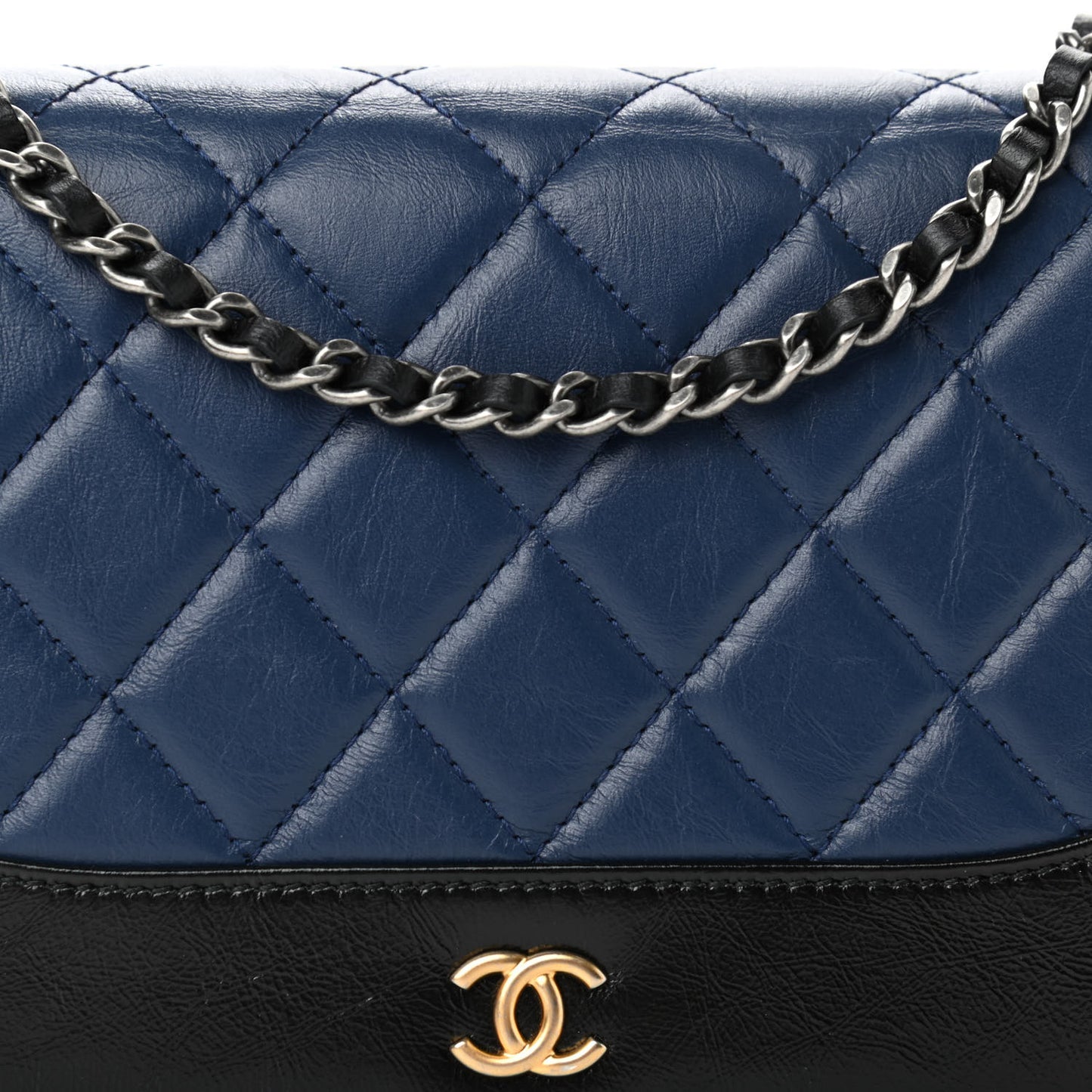 Aged Calfskin Quilted Gabrielle Wallet On Chain WOC Navy Black