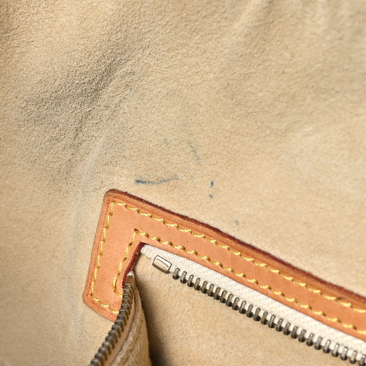 Damier Azur Hampstead MM