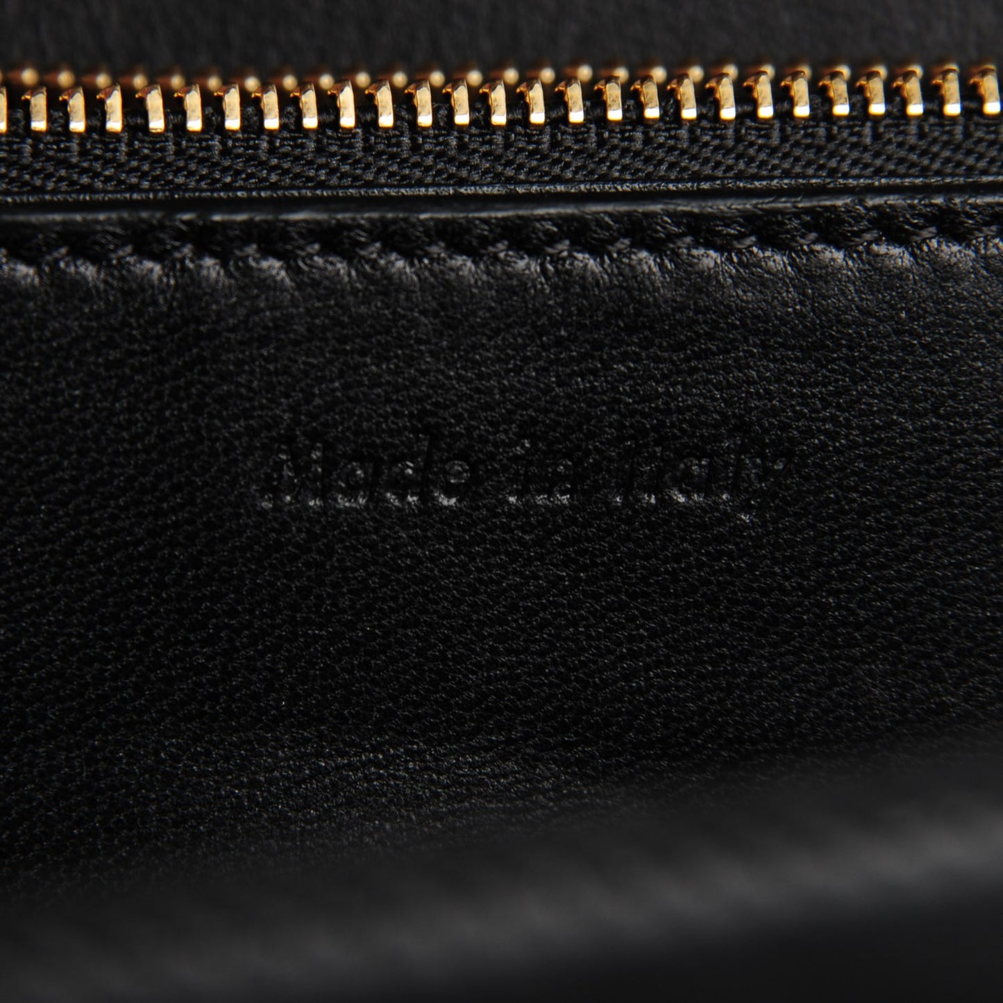 Box Calfskin Medium Classic Box Flap Bag Black