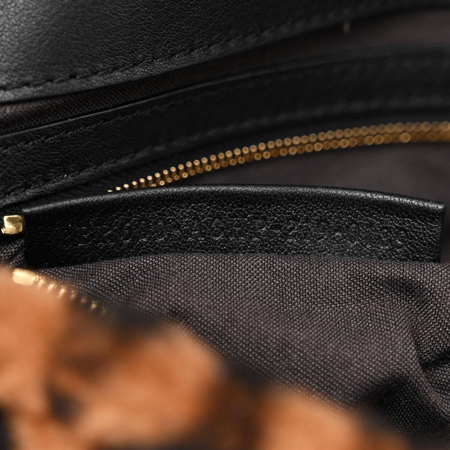 Shearling Vitello Dolce Macro FF 1974 Baguette Tobacco Black