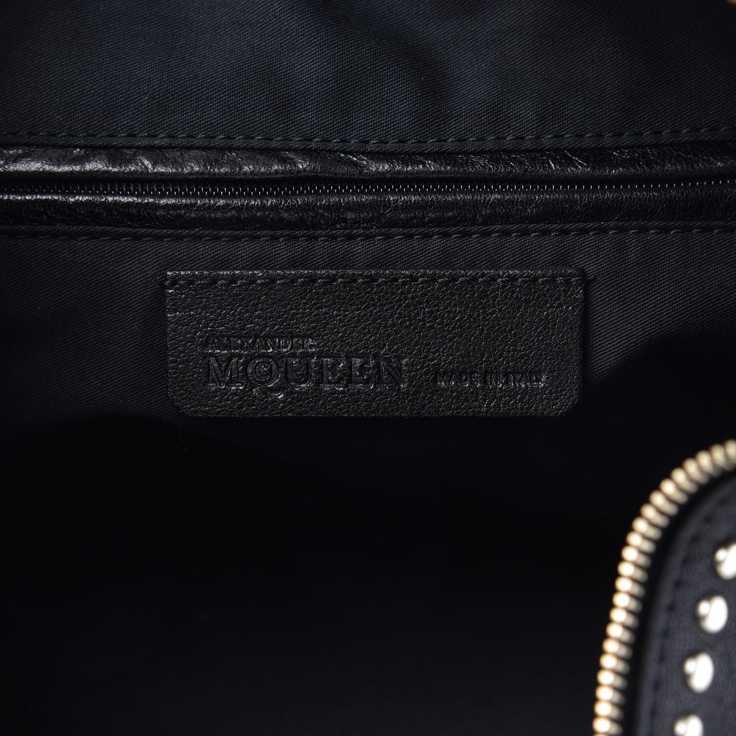Calfskin Studded De Manta Clutch Black