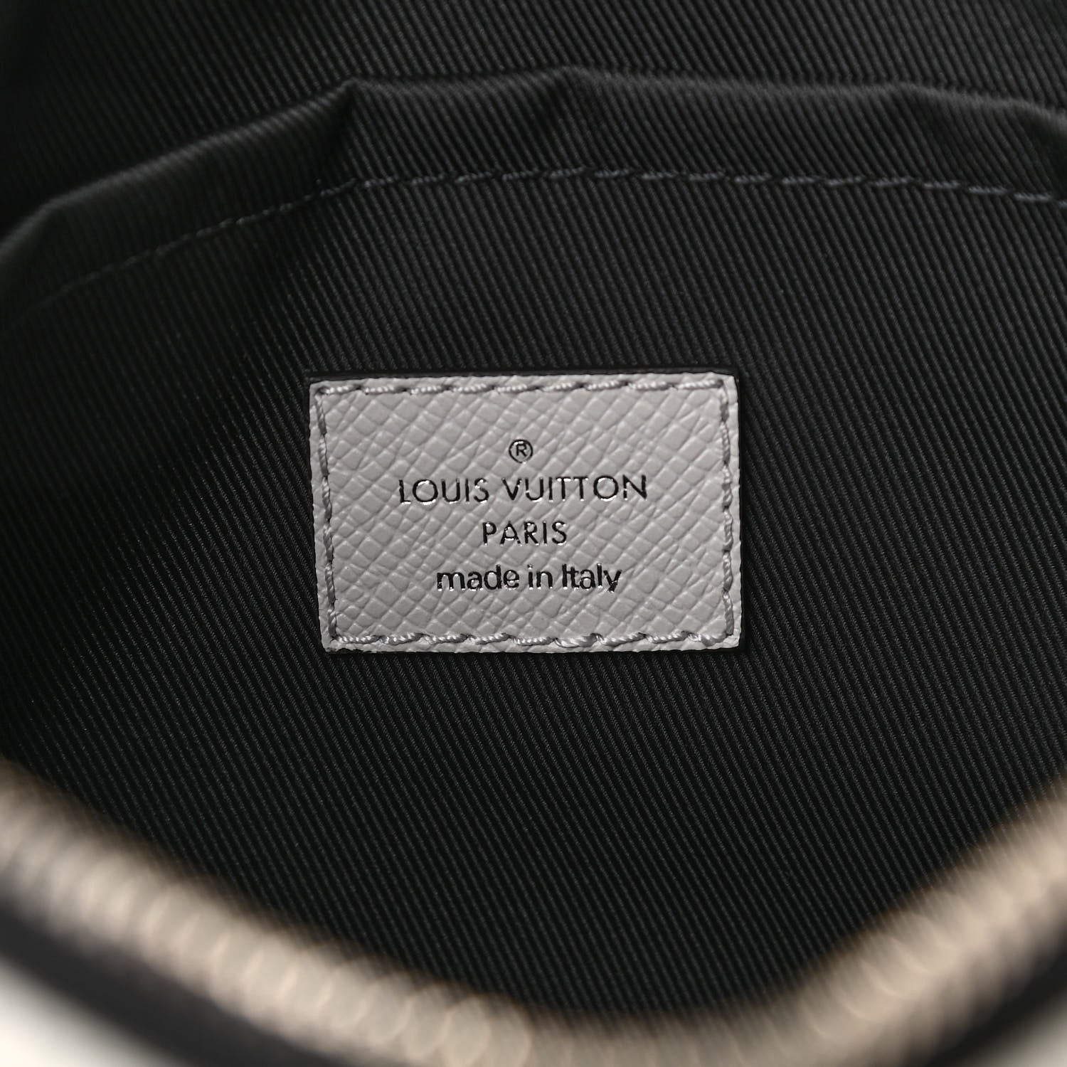 Louis Vuitton Taiga Monogram Outdoor Messenger White 7 of 10
