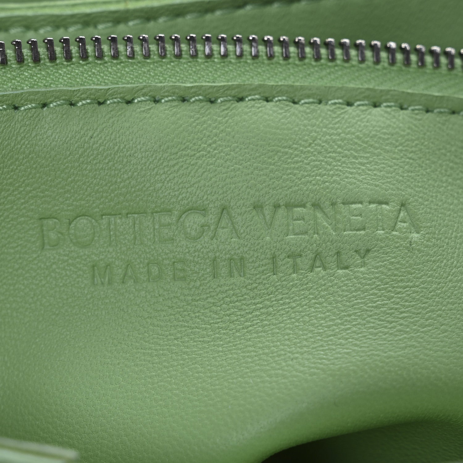 Bottega Veneta Nappa Maxi Intreccio Cassette Bag Pistachio 6 of 11