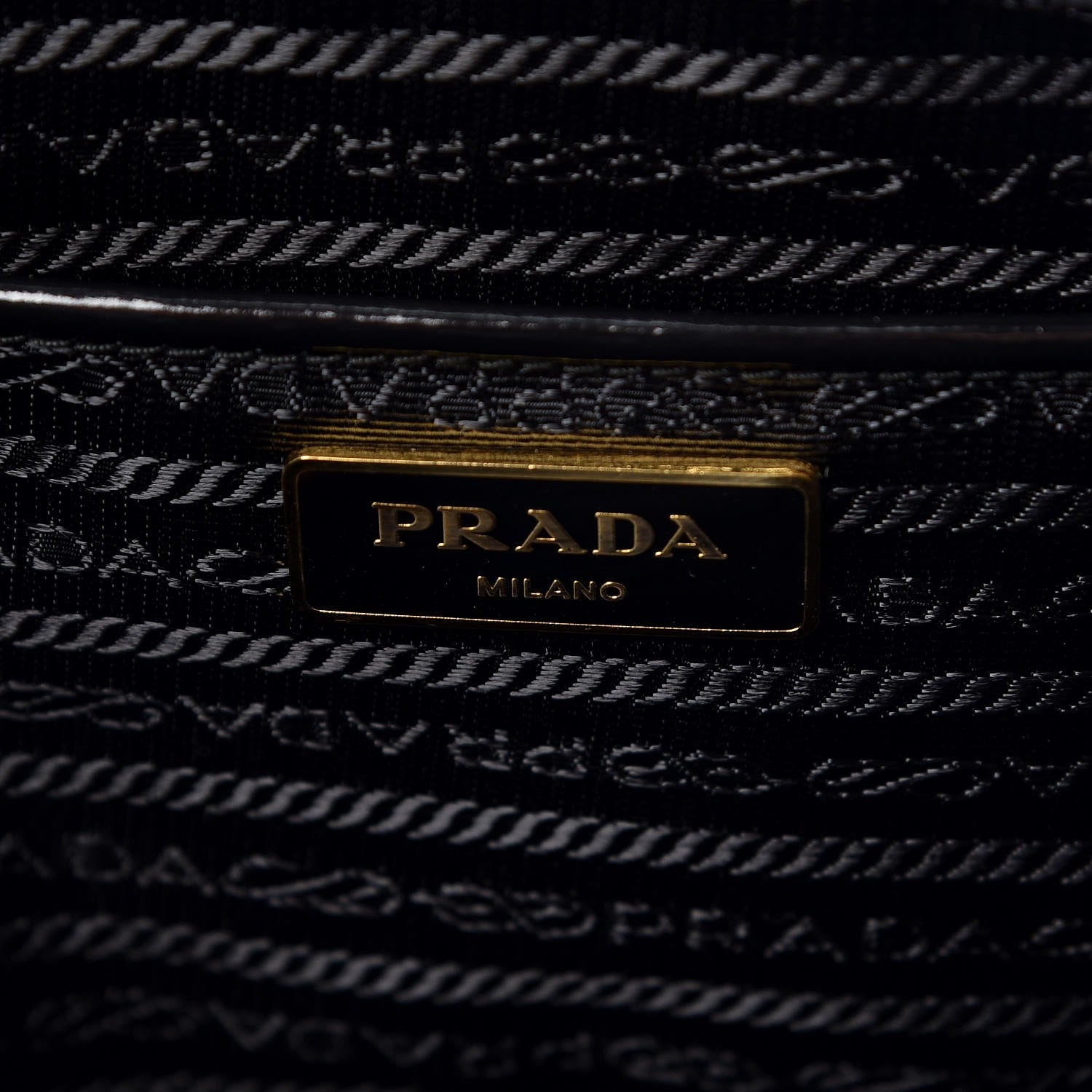 Prada Spazzolato Large Promenade Tote Black 7 of 9