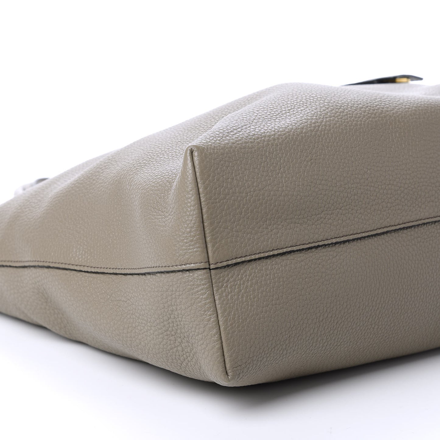 Vitello Daino Zippered Tote Argilla