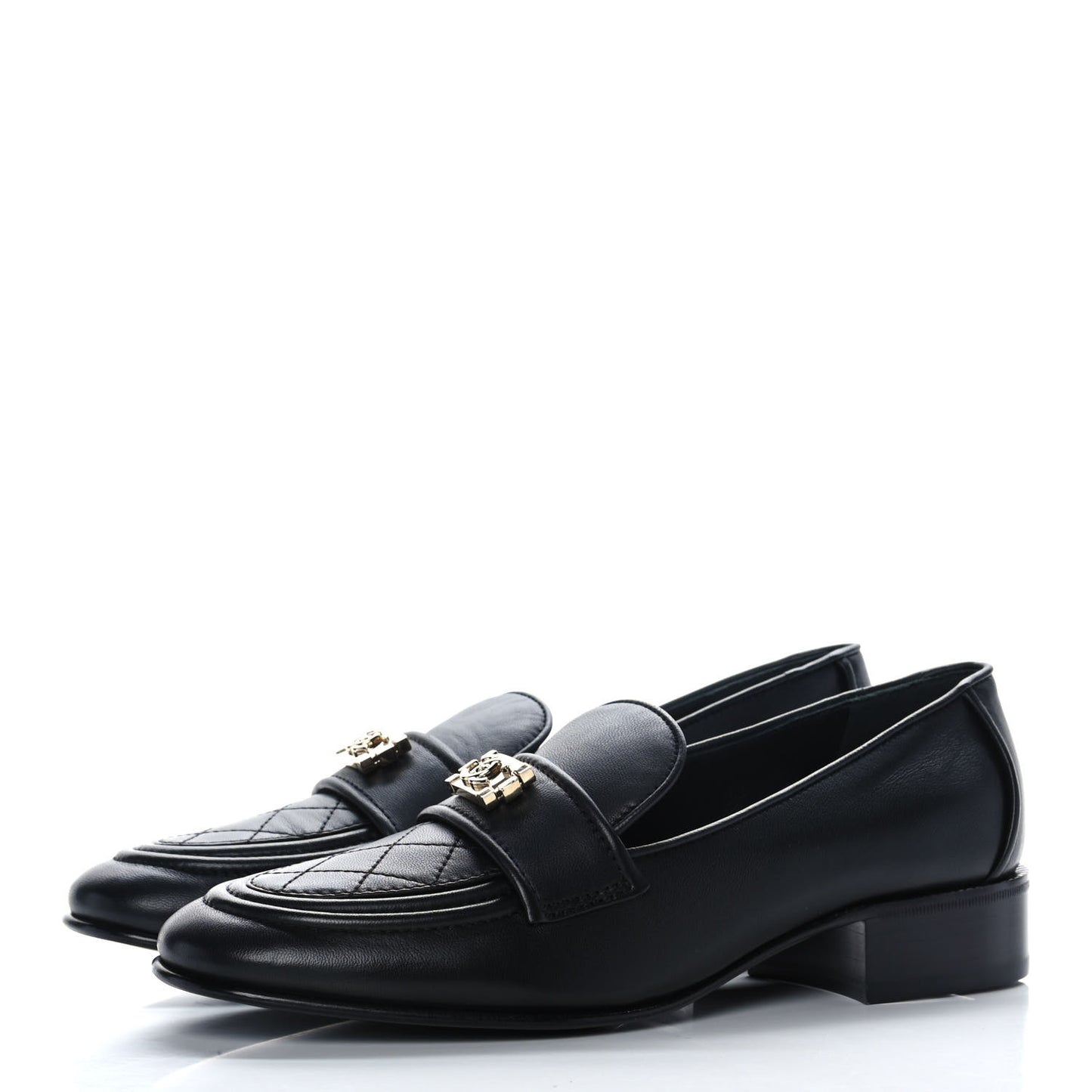 Lambskin Quilted Womens CC Loafers 39 Black