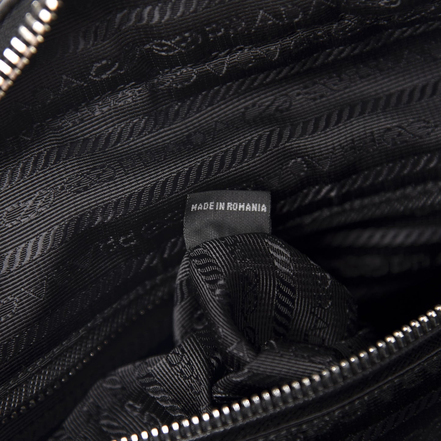 Nylon Tessuto Impuntu Quilted Shoulder Bag Black