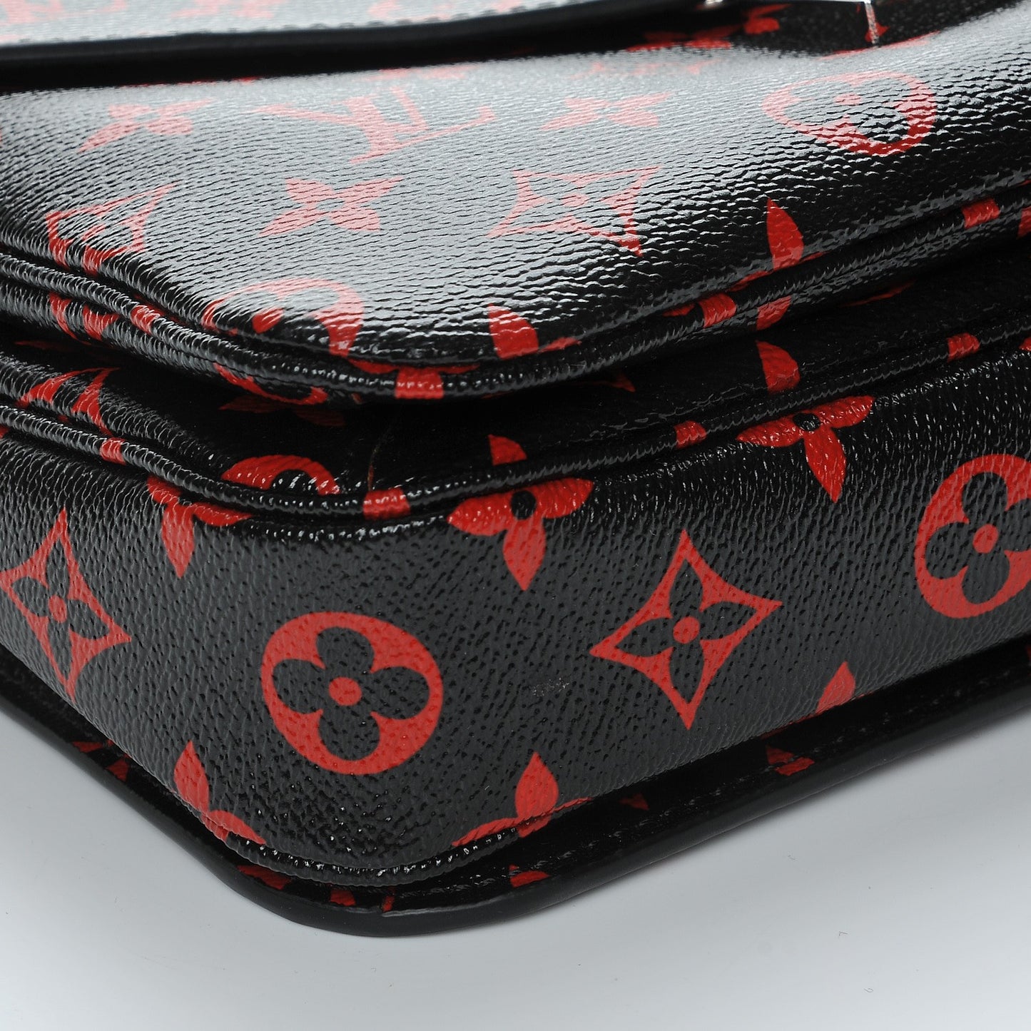 Monogram Infrarouge Pochette Metis