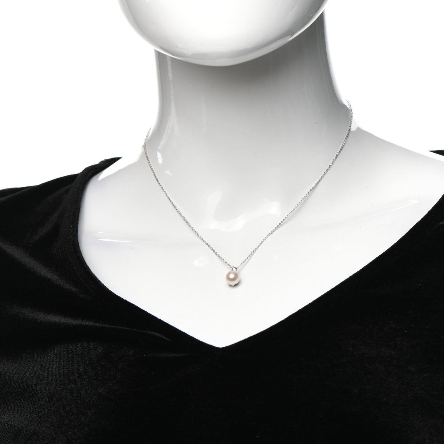 18K White Gold Diamond Akoya Pearl 7.5mm Signature Pendant Necklace