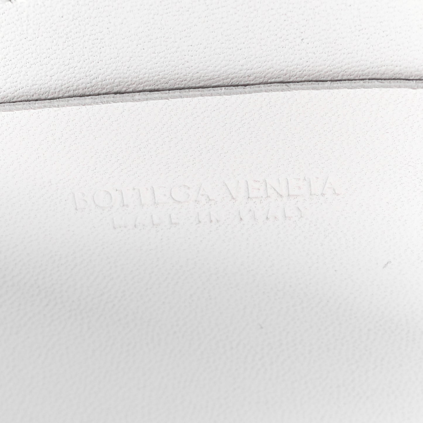 Nappa Maxi Intreccio The Belt Cassette Bag White