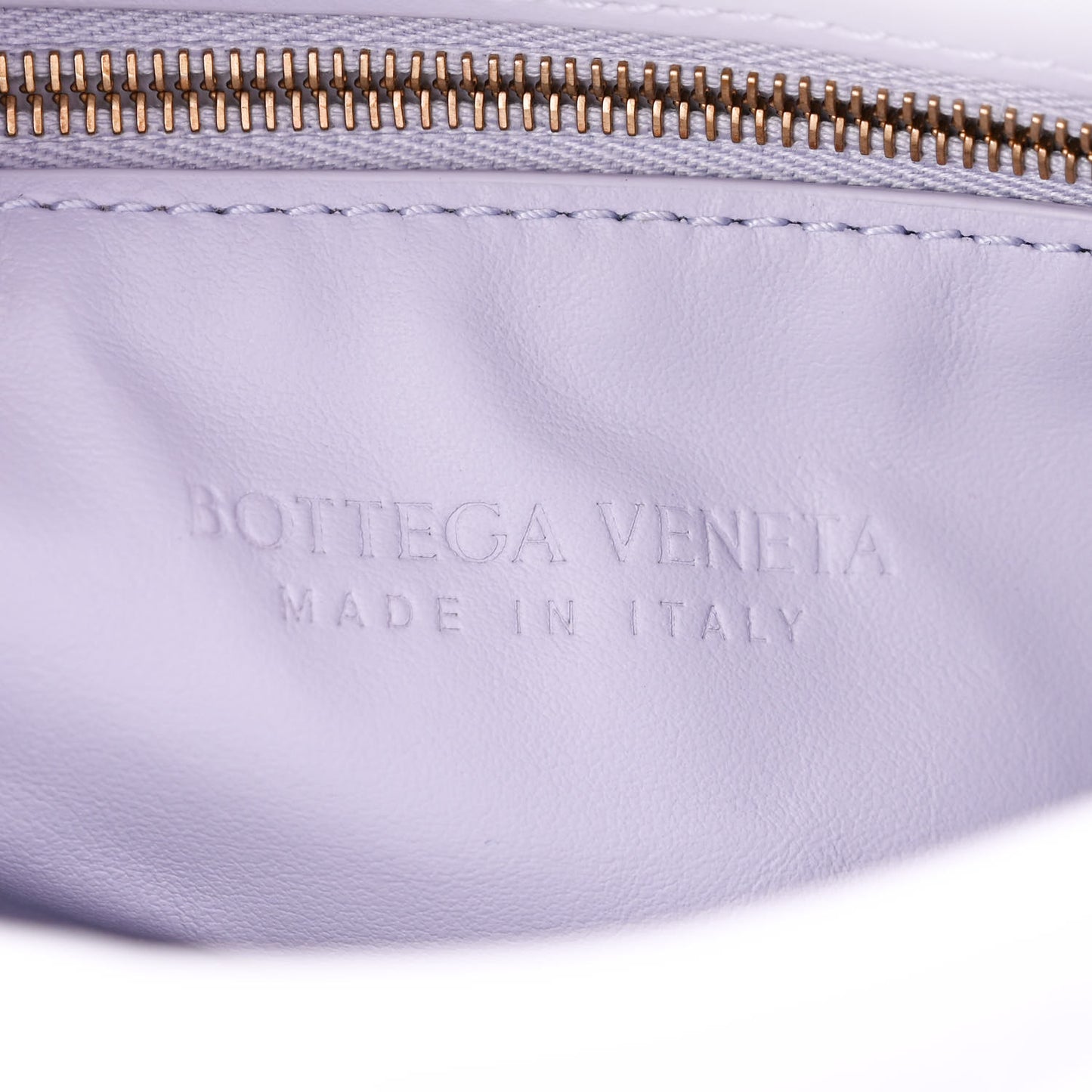 Calfskin Intrecciato Small Hop Mirth Washed