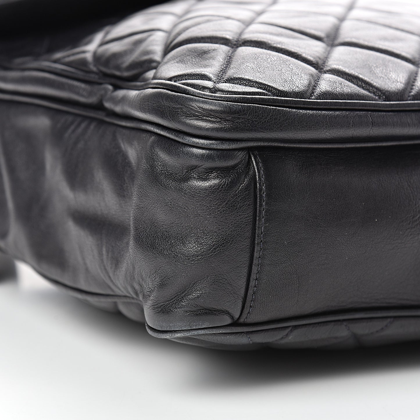 Lambskin Quilted CC Shoulder Bag Navy