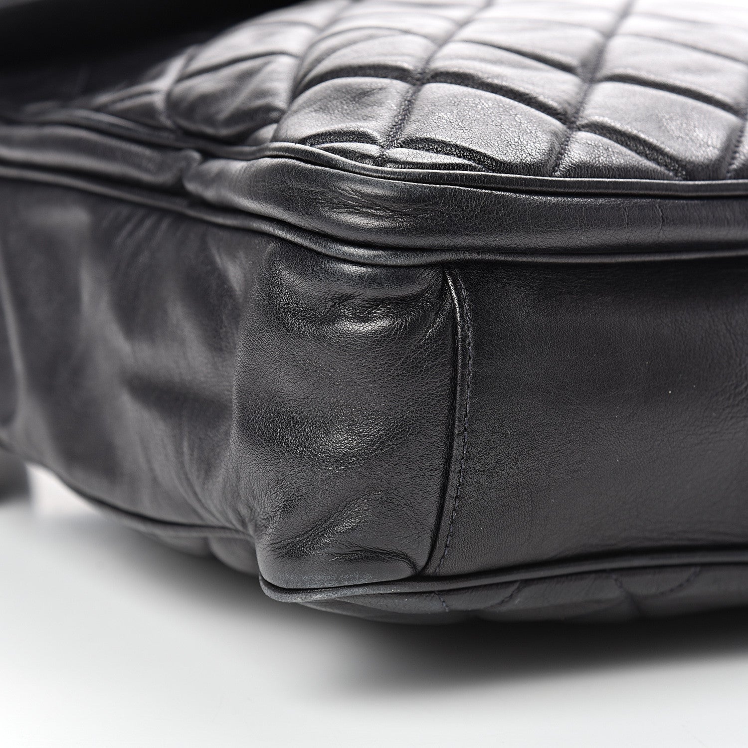 Chanel Lambskin Quilted CC Shoulder Bag Navy 8 of 16