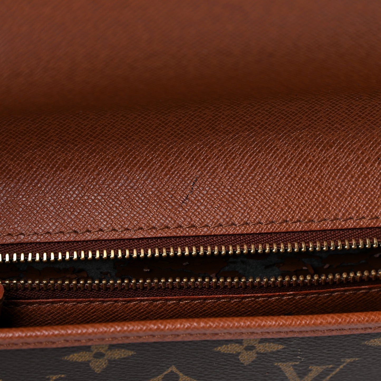 Monogram Pochette Bordeaux
